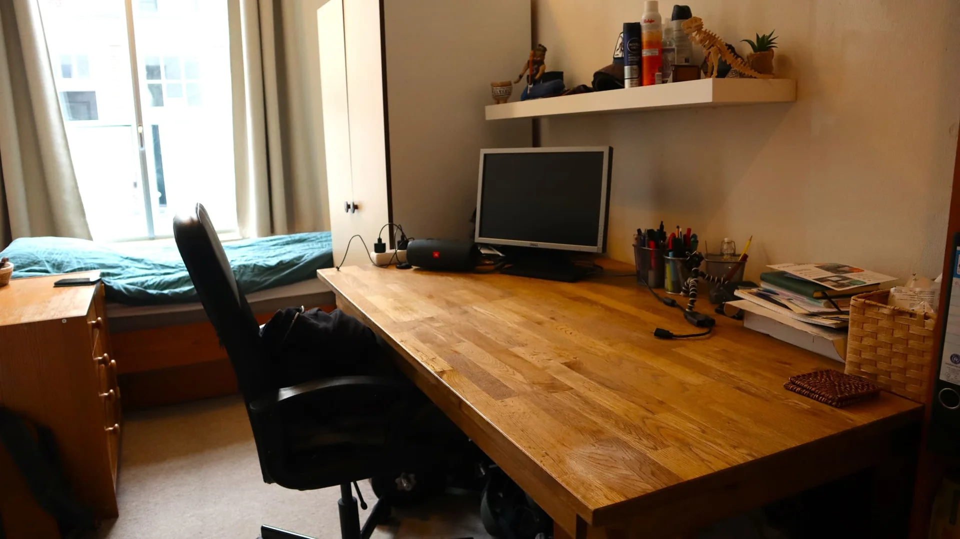 geblurde versie van de foto als achtergrond