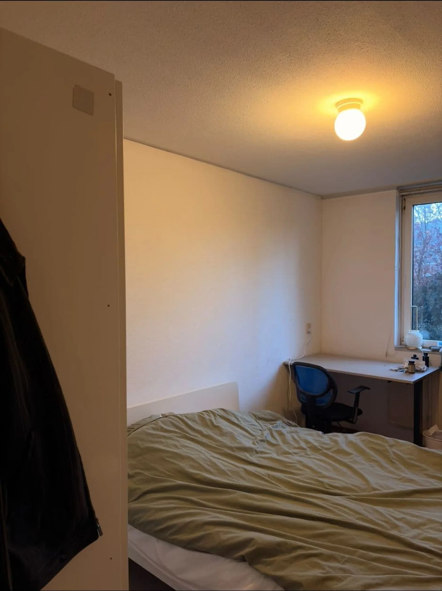 Foto van de Kamer gelegen aan de Barbusselaan in Amsterdam