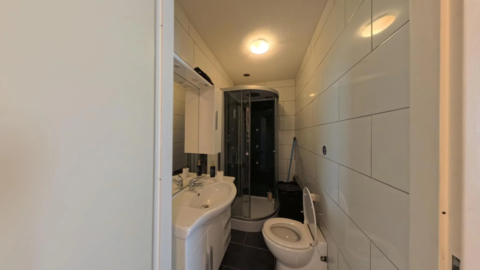 Foto van de Kamer gelegen aan de Van der Woudendijk in Den Haag