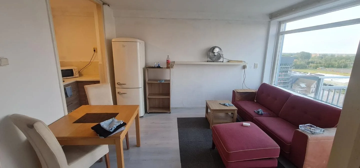 geblurde versie van de foto als achtergrond