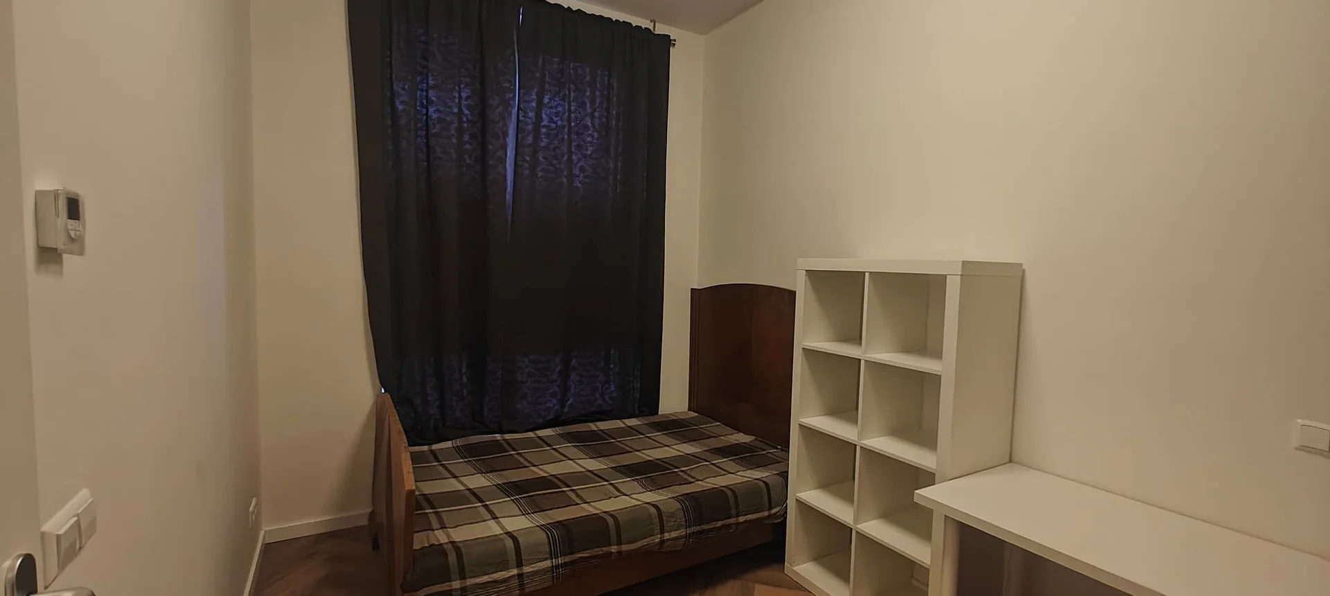 Foto van de Kamer gelegen aan de Van Gamerenstraat in Amsterdam