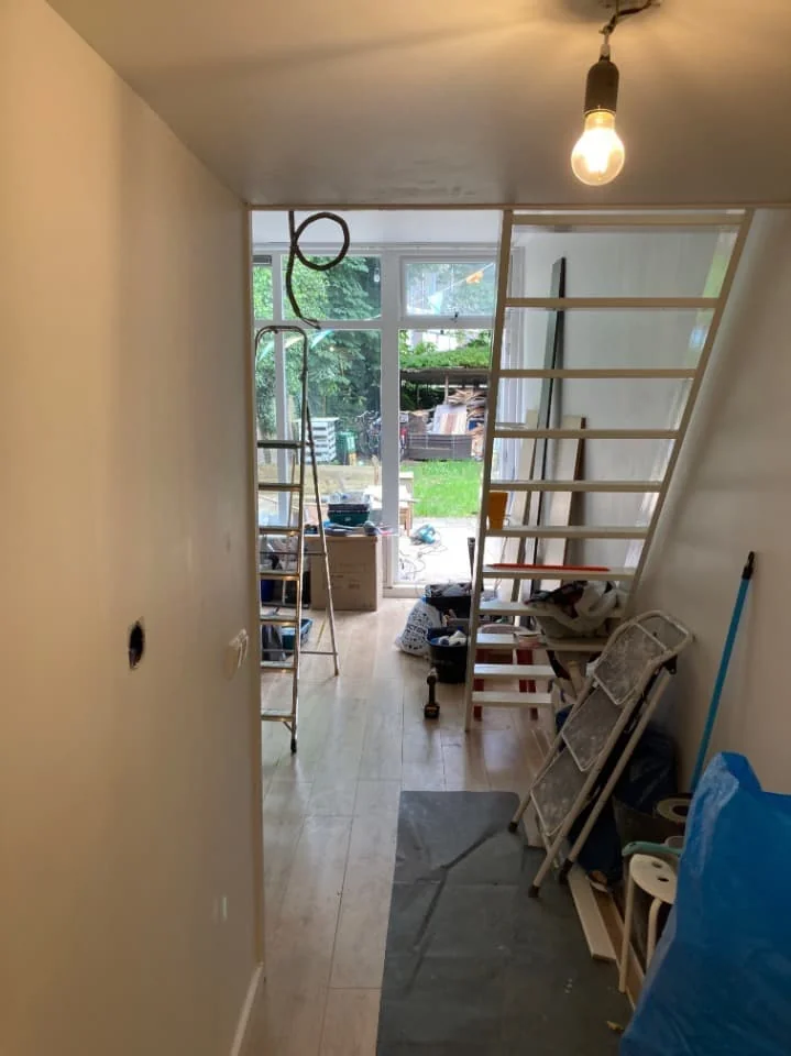 geblurde versie van de foto als achtergrond