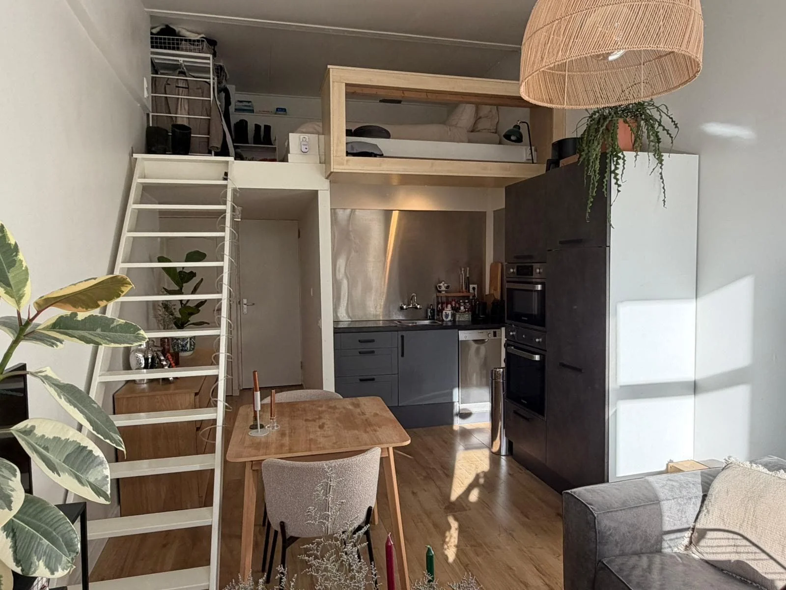 geblurde versie van de foto als achtergrond