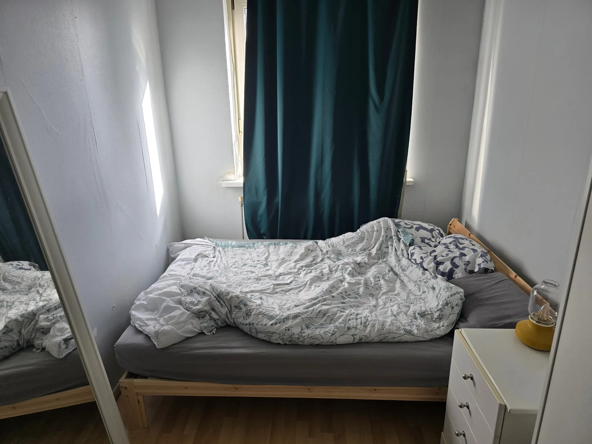 Foto van de Kamer gelegen aan de Schilderstraat in Rotterdam