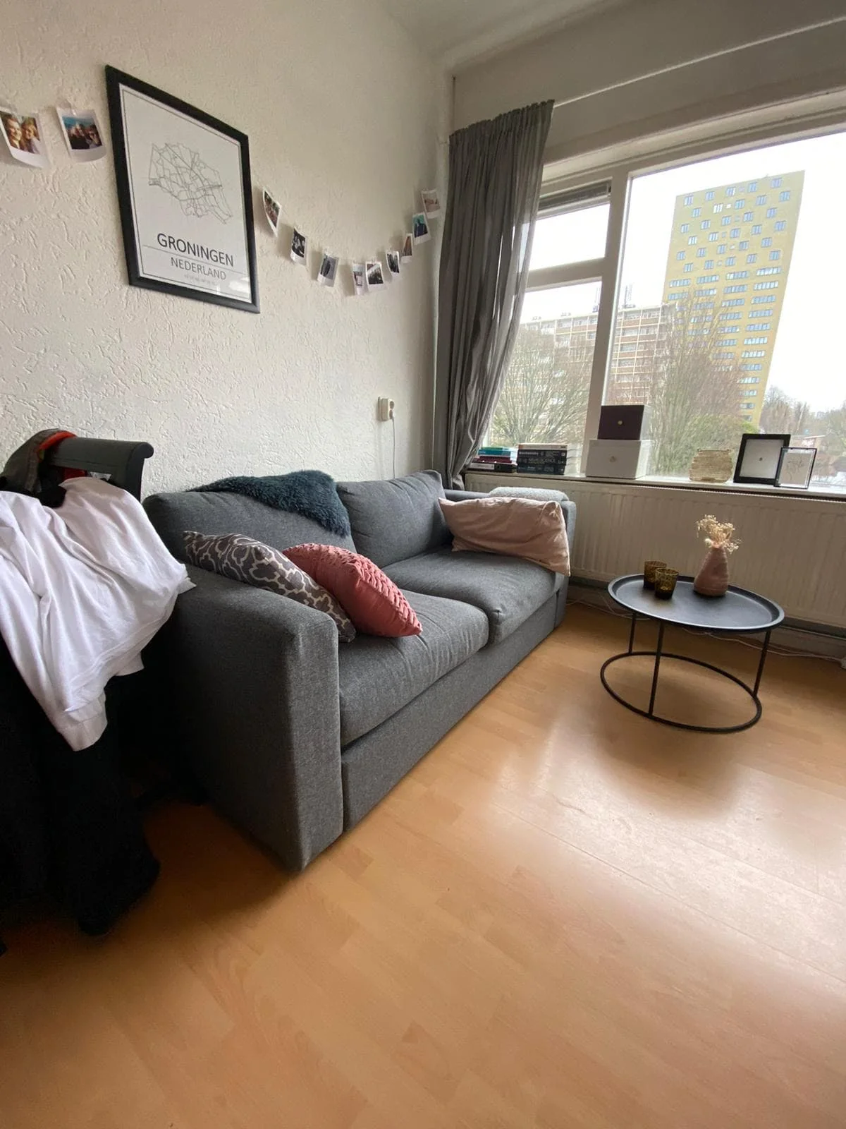 geblurde versie van de foto als achtergrond