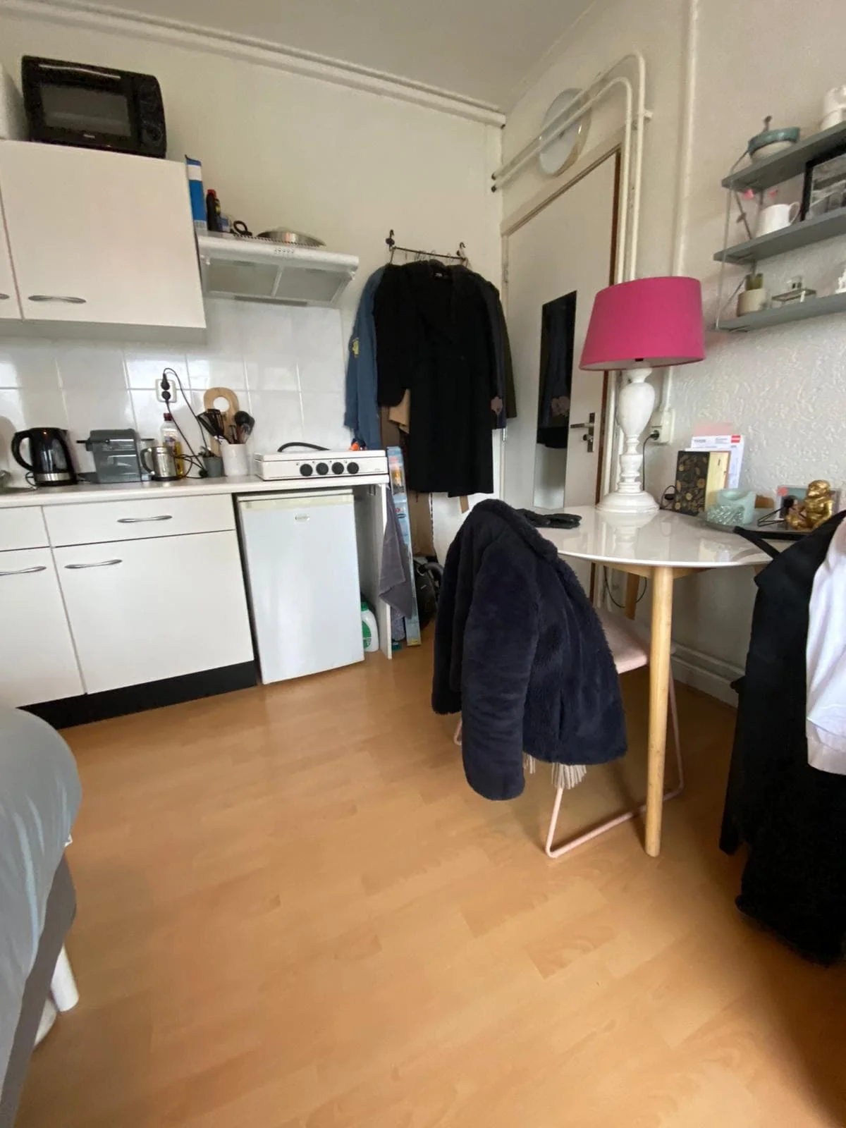 geblurde versie van de foto als achtergrond