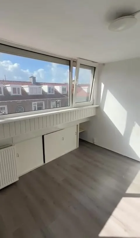 Foto van de Kamer gelegen aan de Maarsbergenstraat in Den Haag