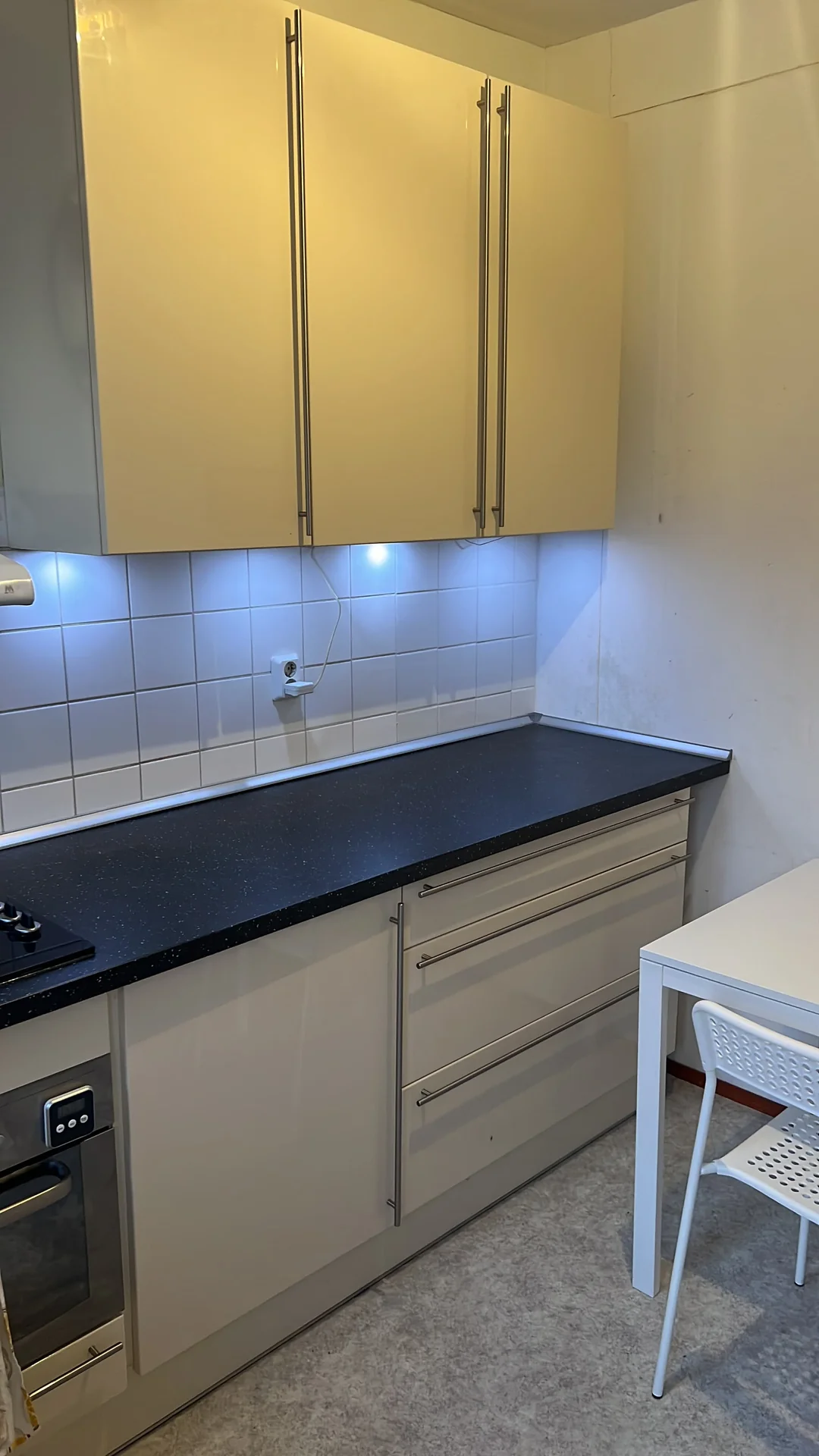 geblurde versie van de foto als achtergrond