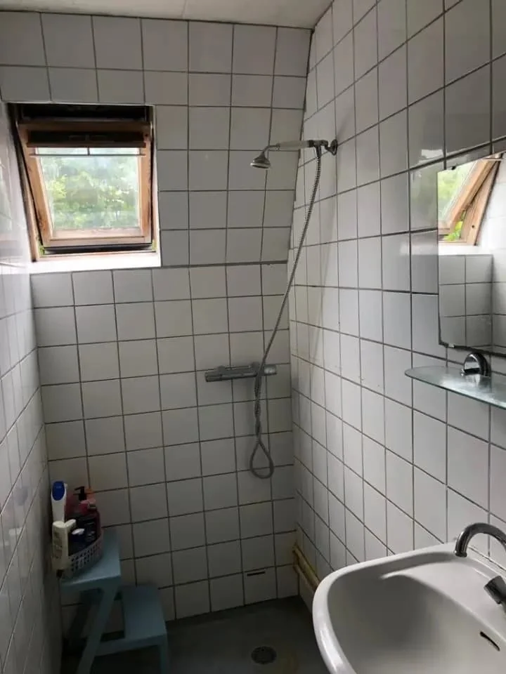Foto van de Kamer gelegen aan de 1e Saskiadwarsstraat in Leeuwarden
