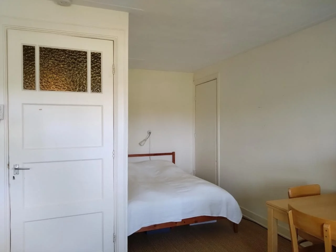 Foto van de Kamer gelegen aan de Anthonie van Dijckstraat in Amsterdam