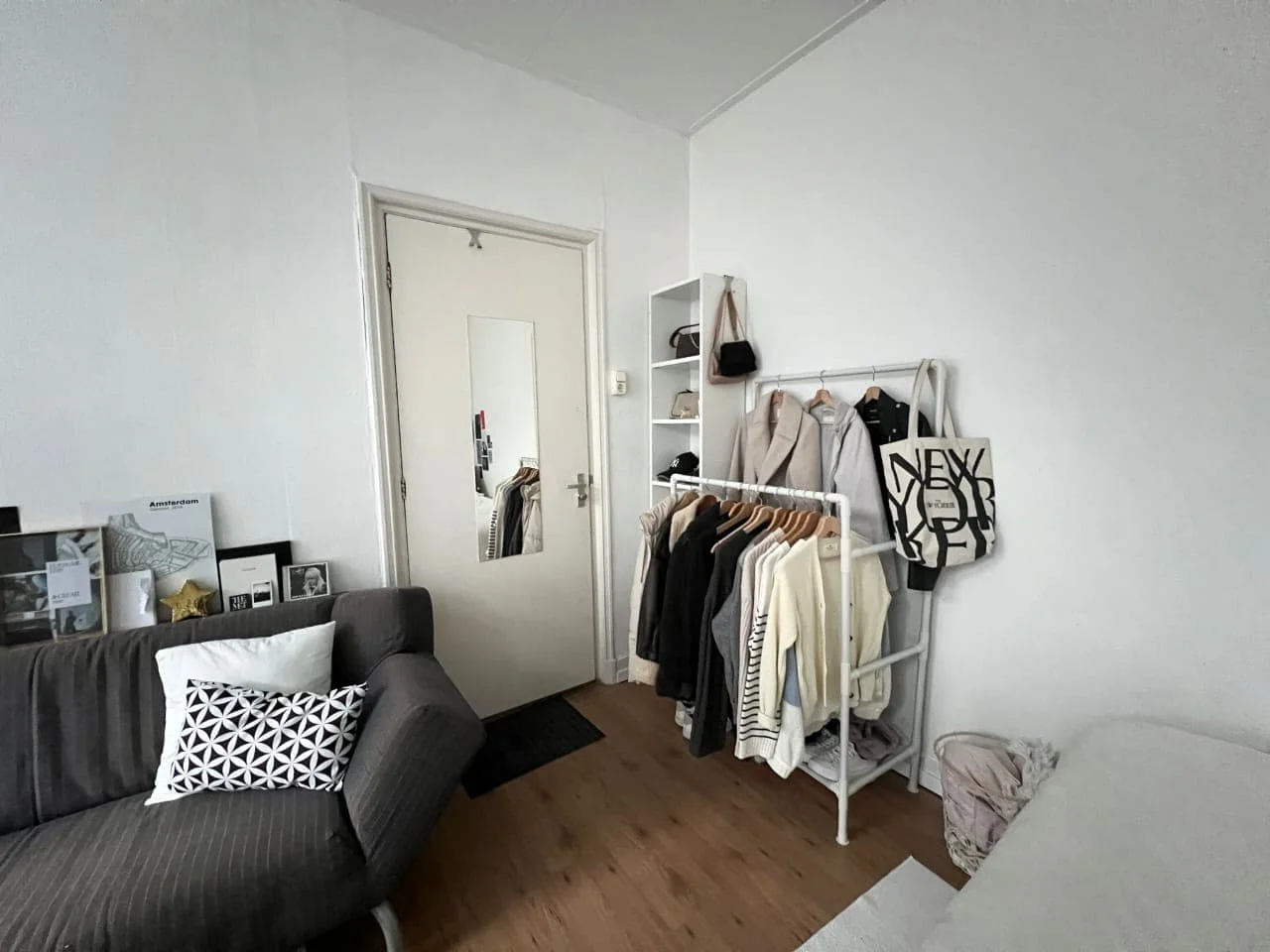 Foto van de Kamer gelegen aan de Pieter de Swartstraat in Leeuwarden