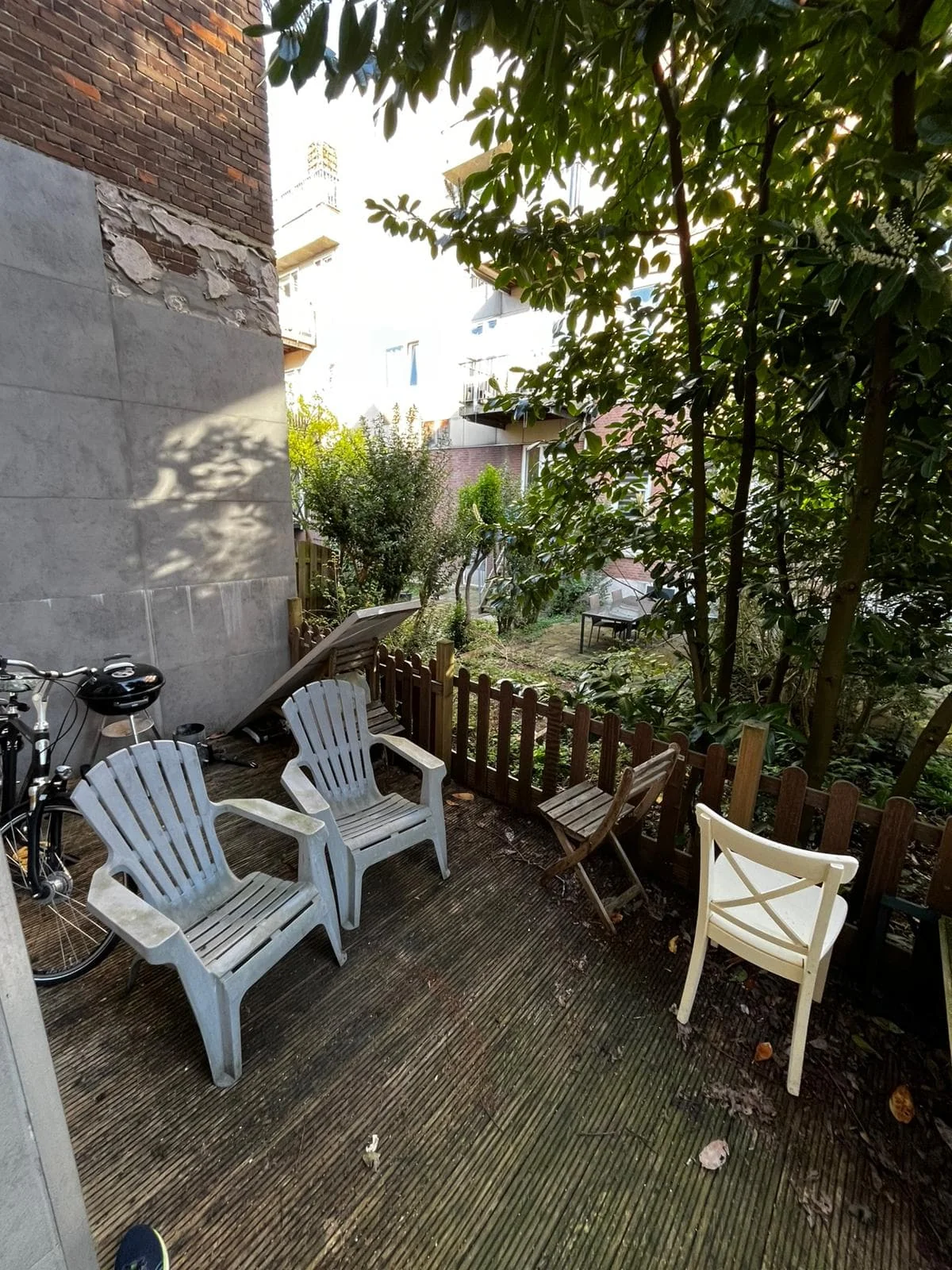 geblurde versie van de foto als achtergrond