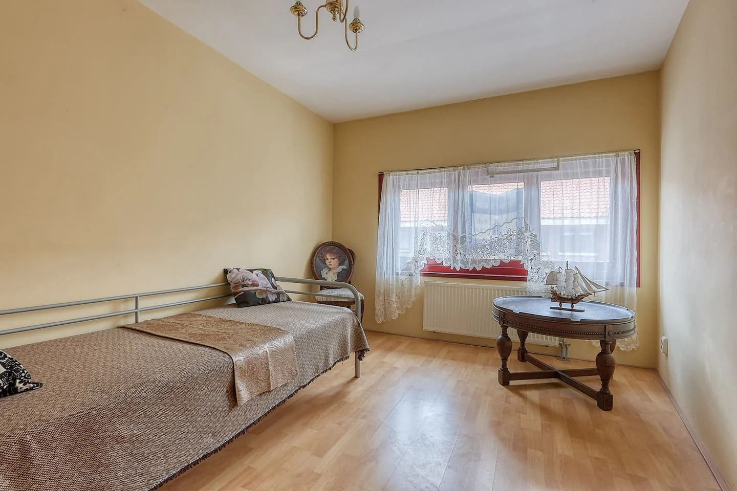 Foto van de Kamer gelegen aan de Van Vlotenstraat in Den Haag