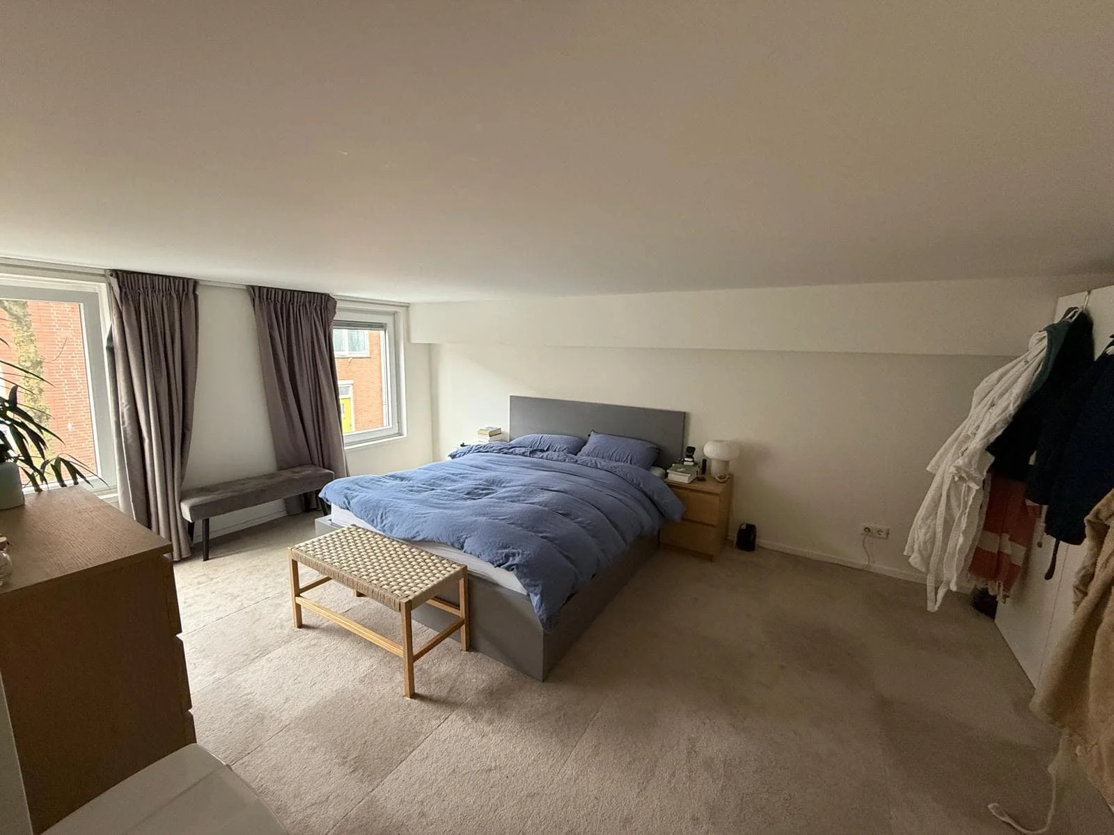 geblurde versie van de foto als achtergrond