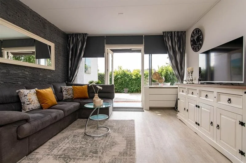 geblurde versie van de foto als achtergrond