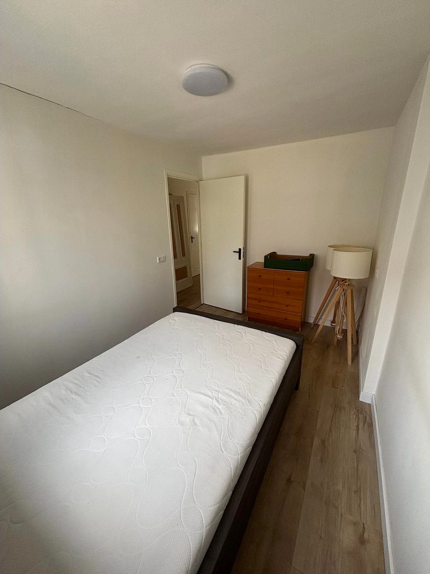 Foto van de Kamer gelegen aan de J.M. den Uylstraat in Amsterdam