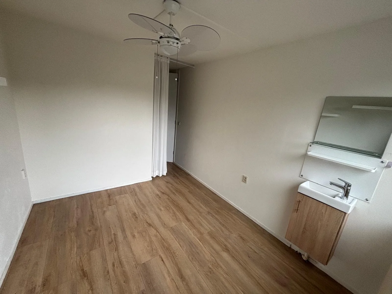 Foto van de Kamer gelegen aan de van Ruysdaelweg in Groesbeek