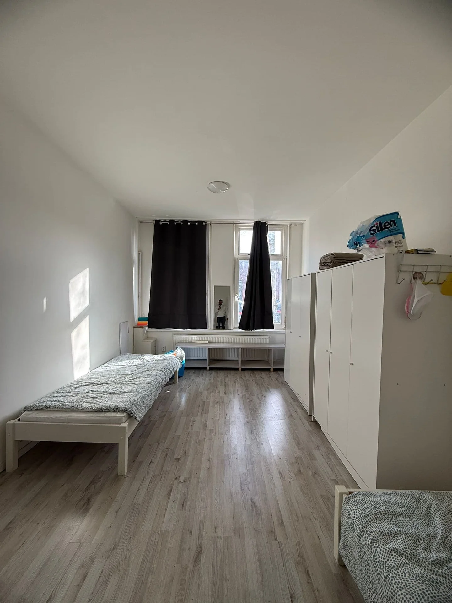 Foto van de Kamer gelegen aan de Rozenburgstraat in Den Haag