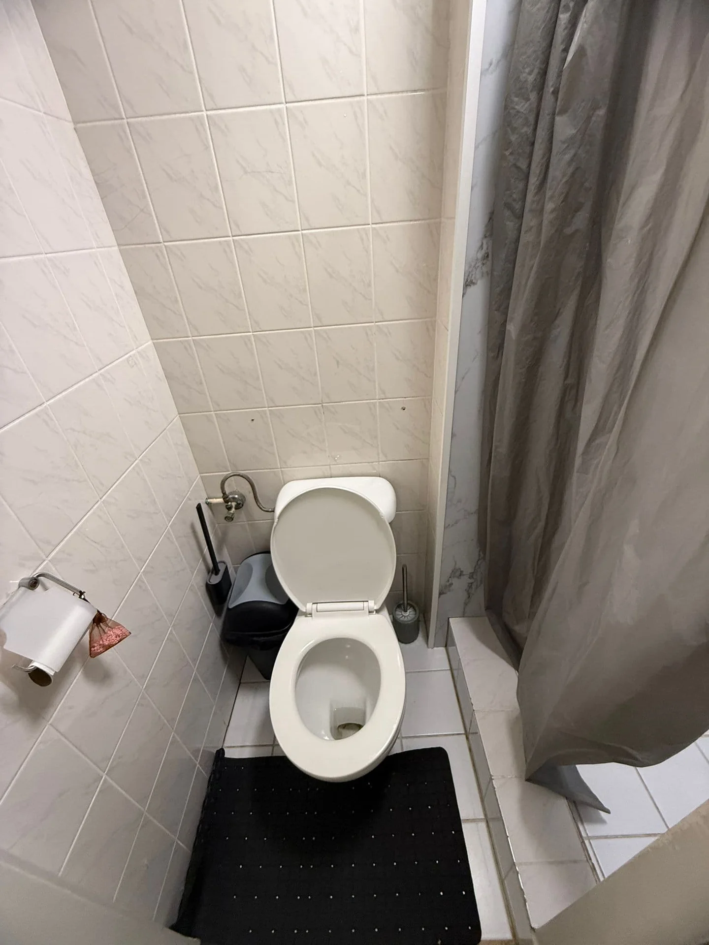 Foto van de Kamer gelegen aan de Rozenburgstraat in Den Haag