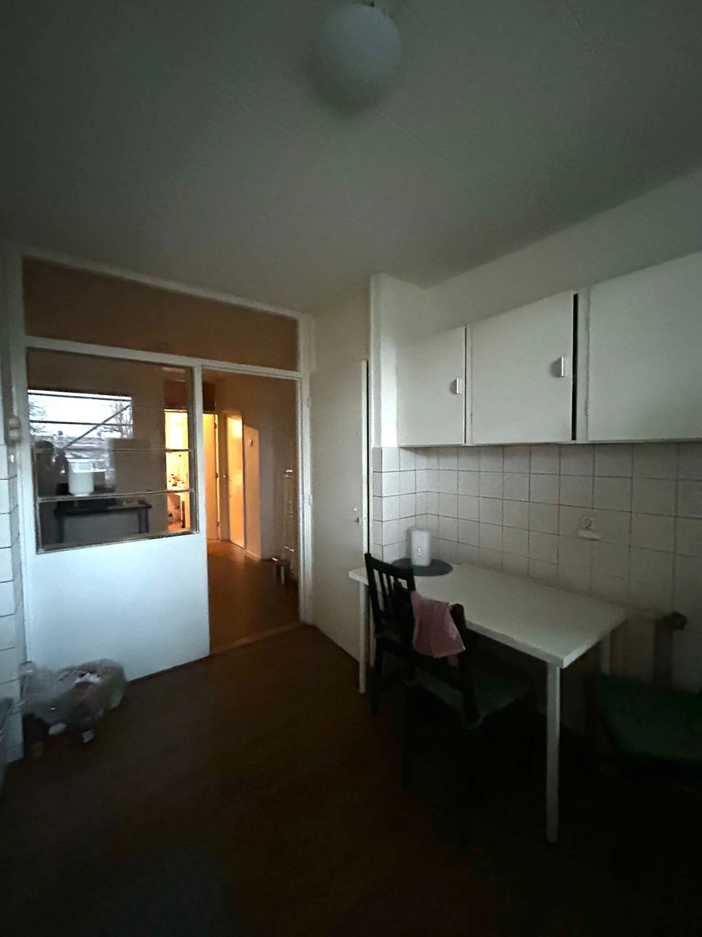 Foto van de Kamer gelegen aan de Edmond Hellenraadstraat in Rotterdam