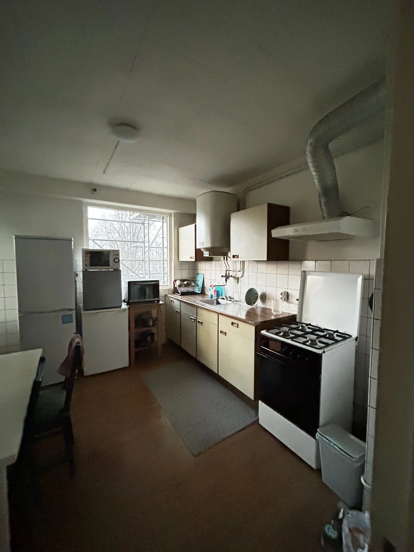 Foto van de Kamer gelegen aan de Edmond Hellenraadstraat in Rotterdam