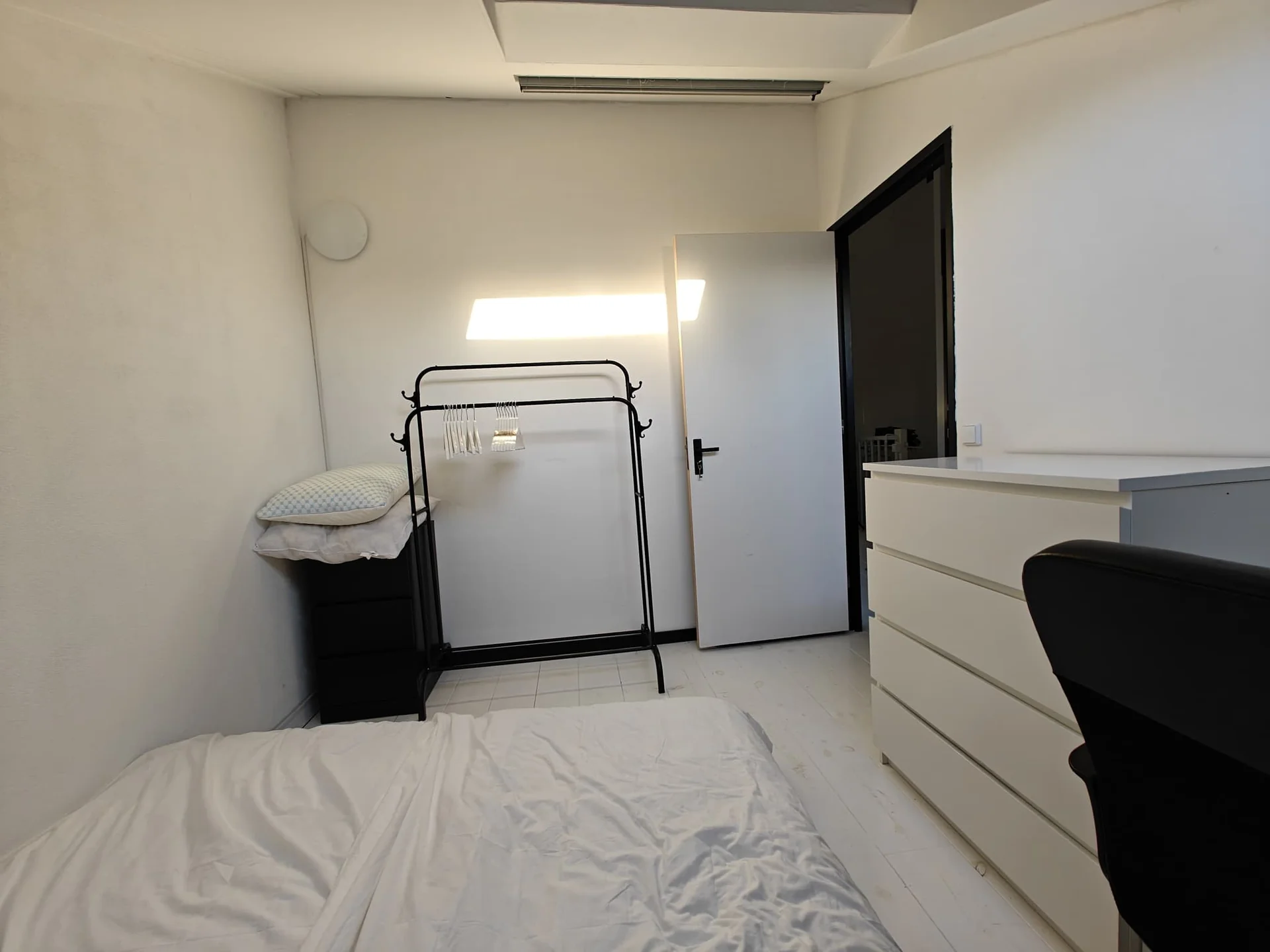 Foto van de Studio gelegen aan de Max Heymansstraat in Rotterdam