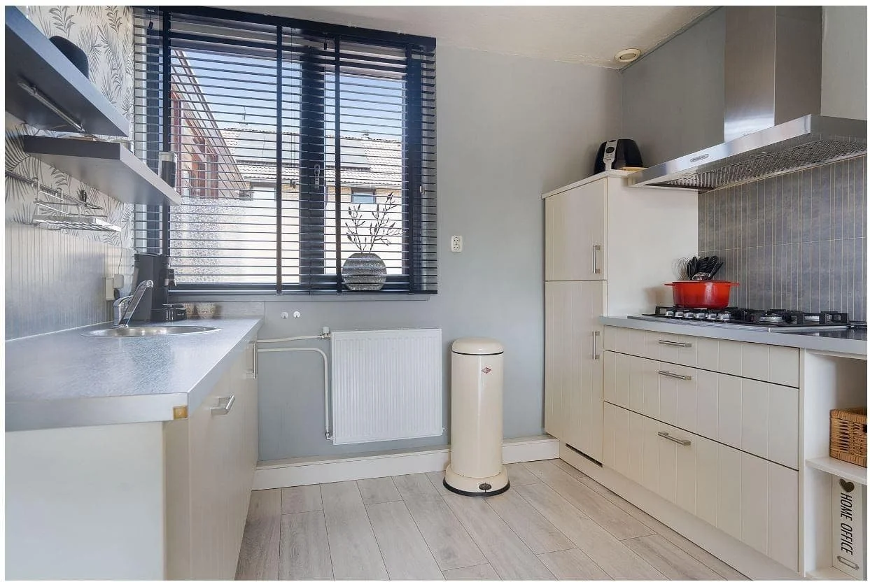 geblurde versie van de foto als achtergrond