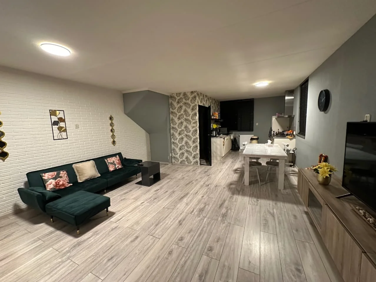 geblurde versie van de foto als achtergrond