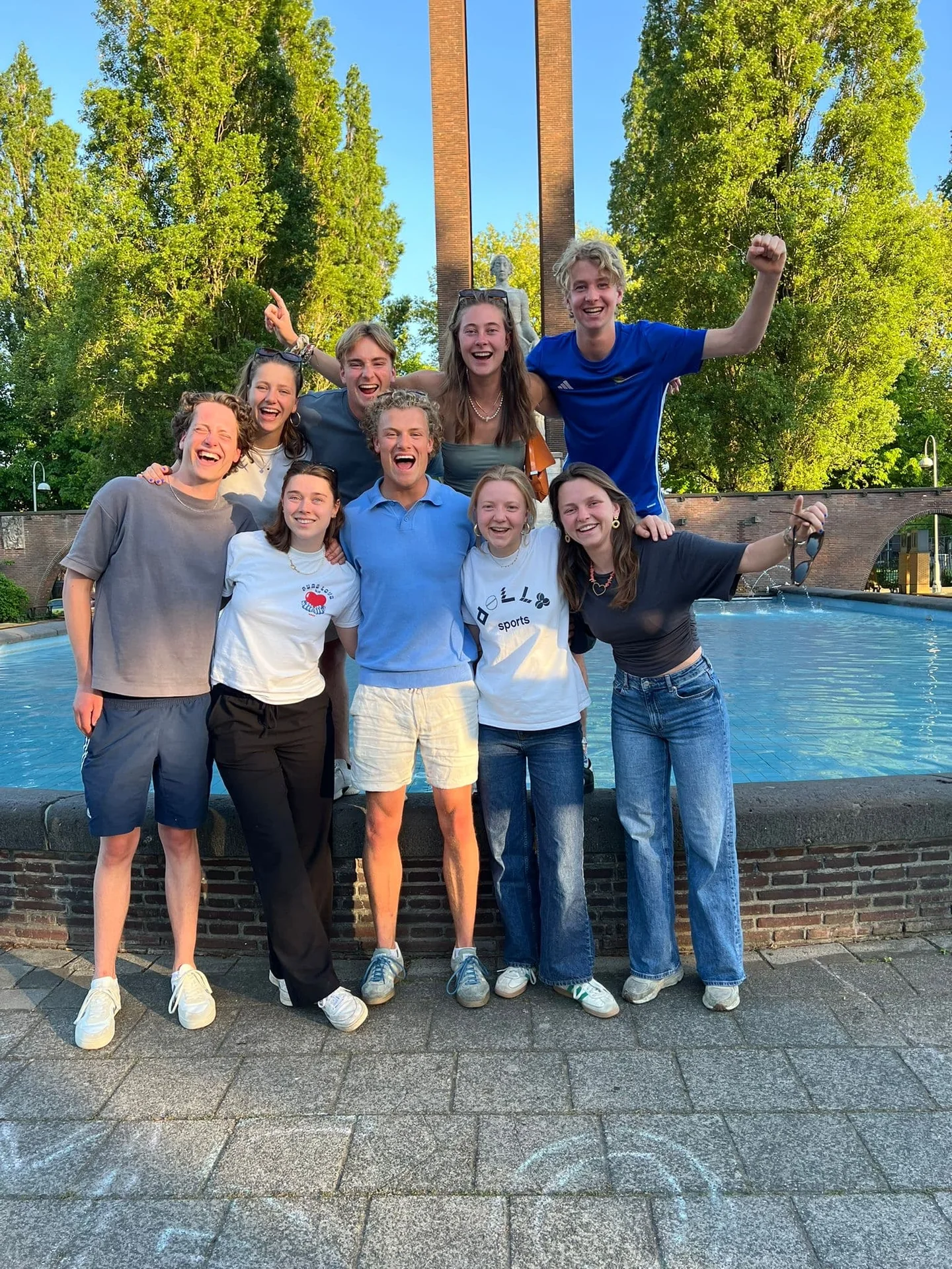 geblurde versie van de foto als achtergrond