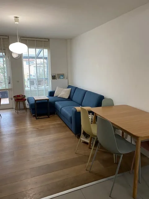 Foto van de Kamer gelegen aan de Frederikstraat in Rotterdam