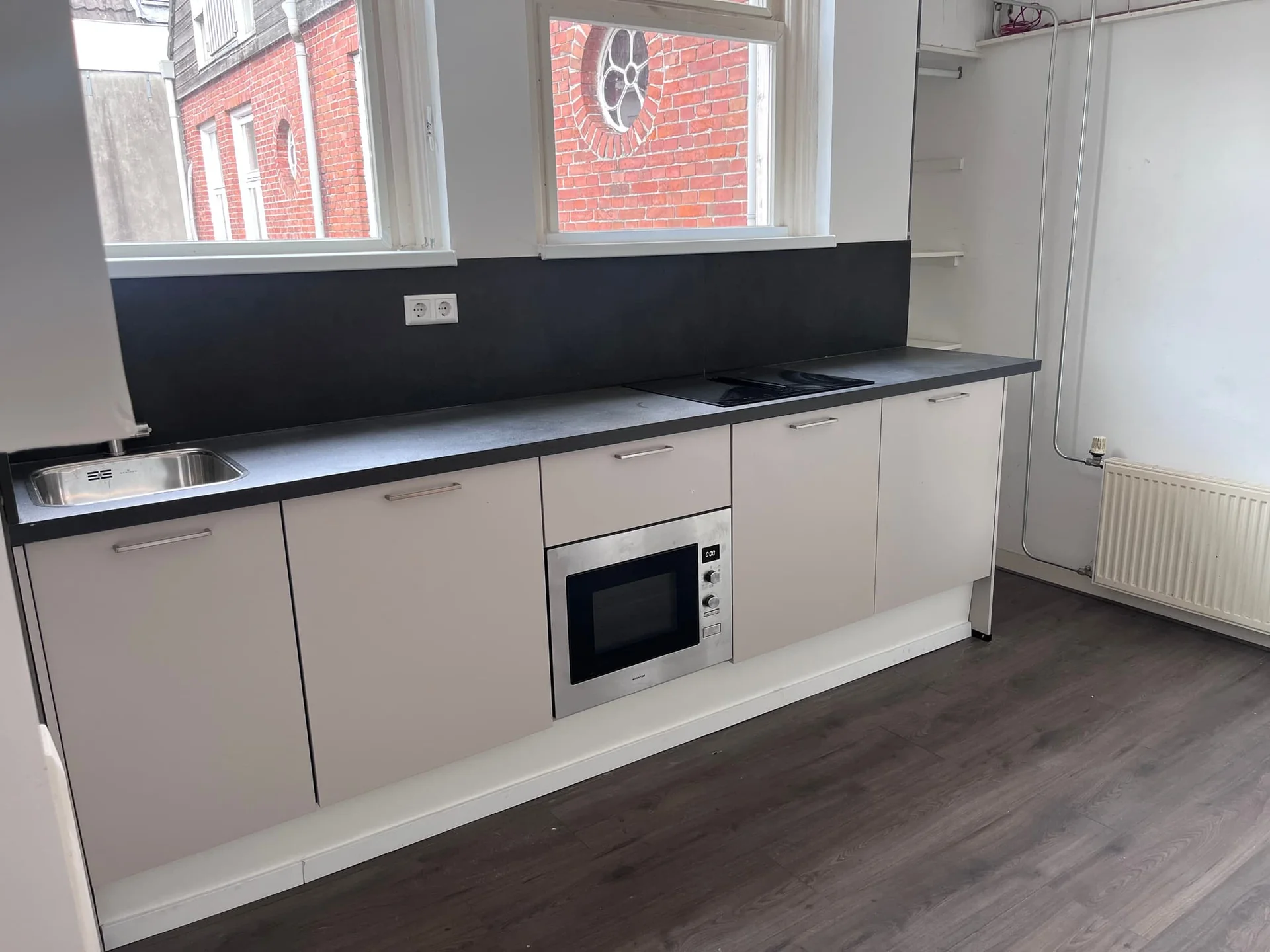 Foto van de Kamer gelegen aan de Van Julsinghastraat in Groningen