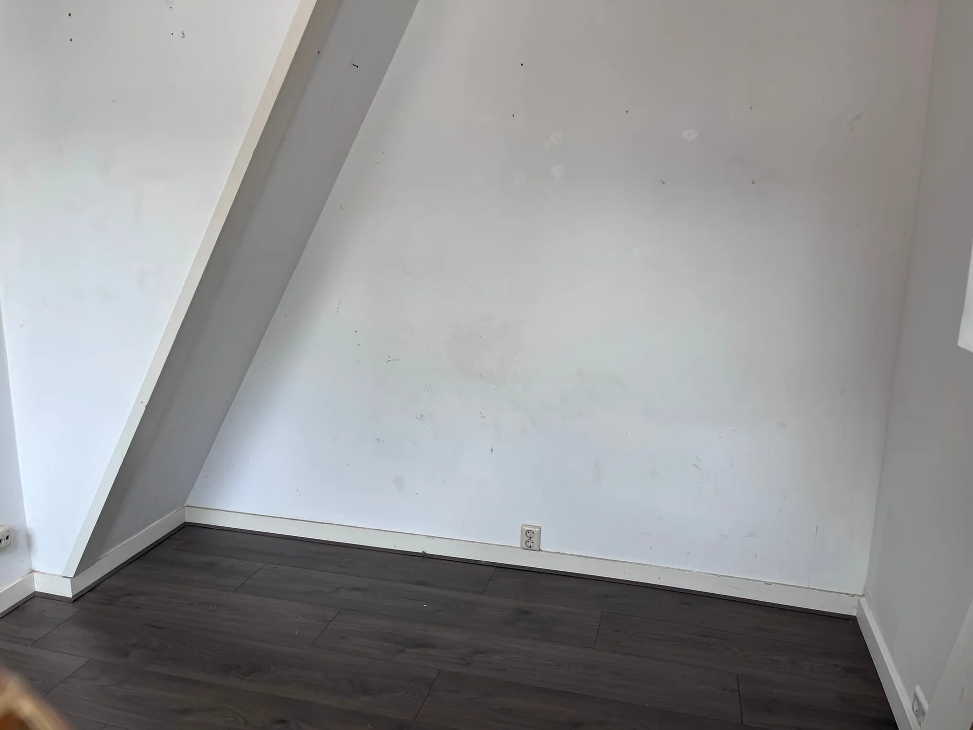 Foto van de Kamer gelegen aan de Van Julsinghastraat in Groningen