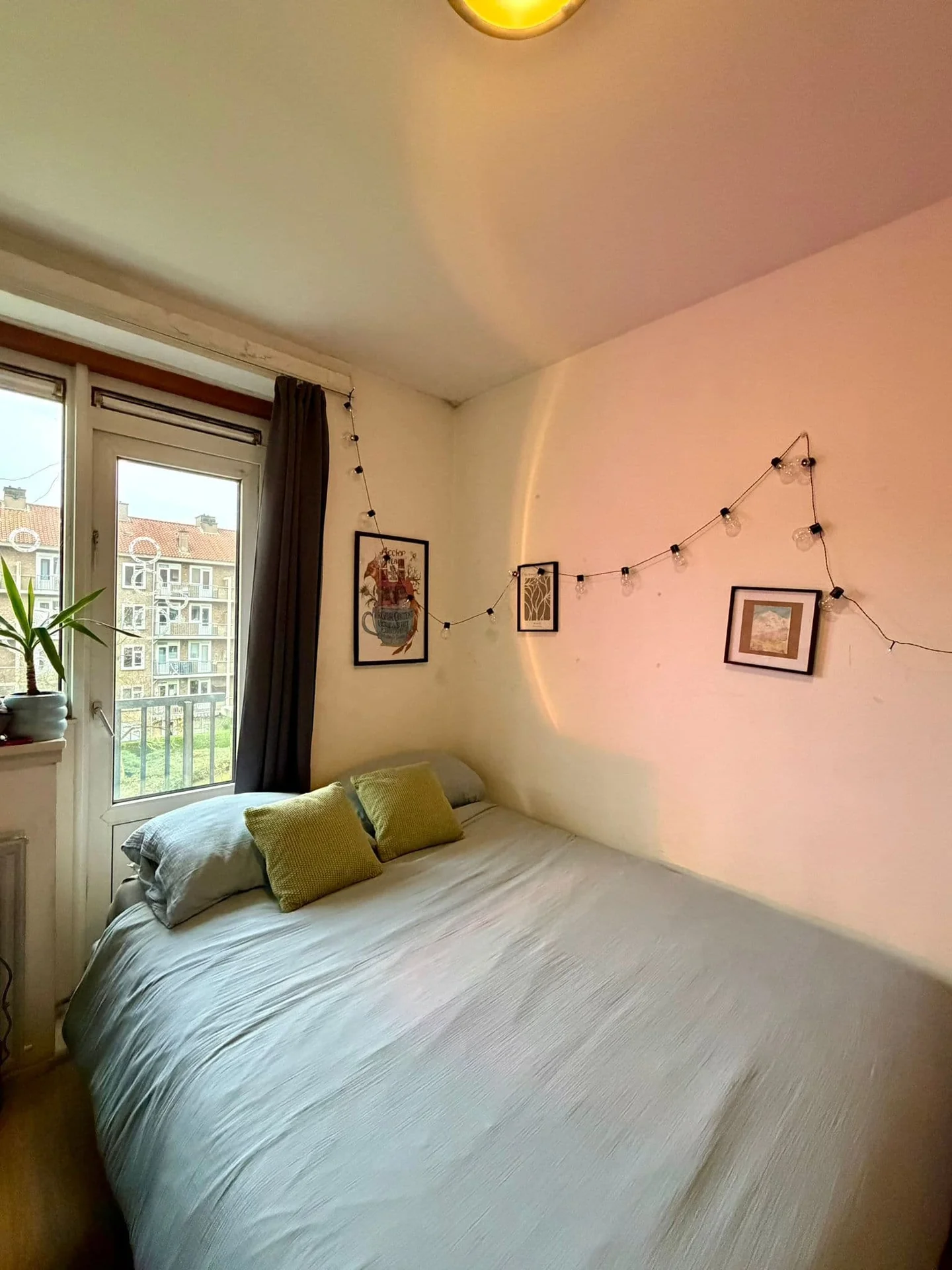 Foto van de Kamer gelegen aan de Jacques Veltmanstraat in Amsterdam