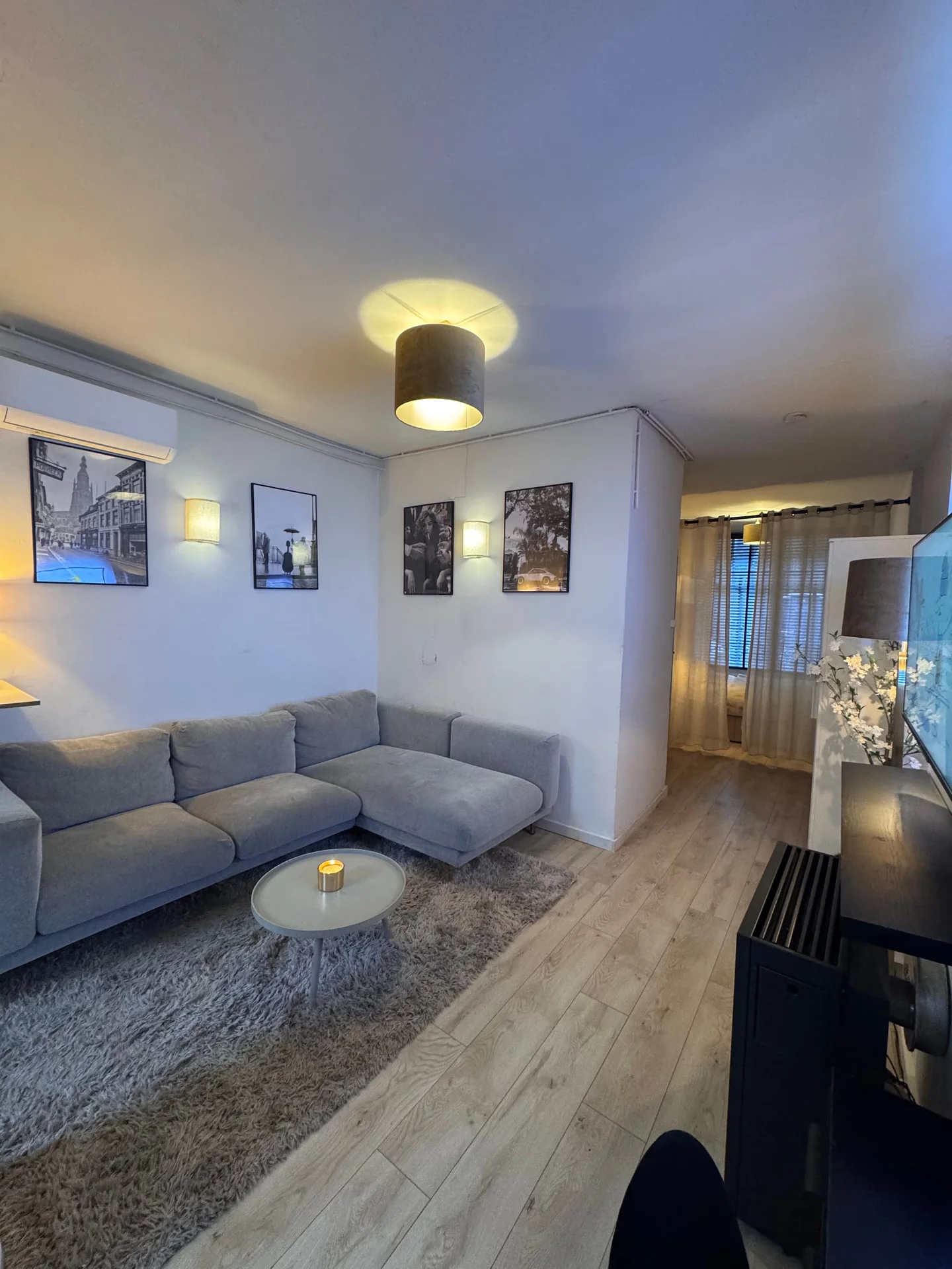 Foto van de Studio gelegen aan de Jan Bernardusstraat in Amsterdam