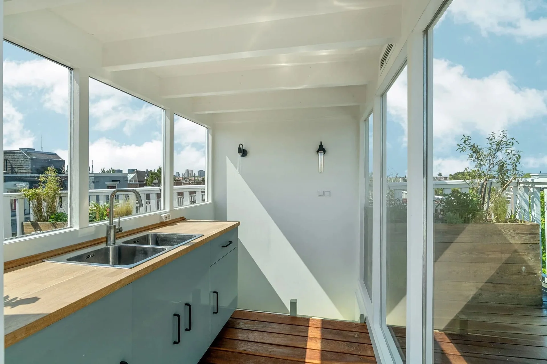 Foto van de Kamer gelegen aan de Tolstraat in Amsterdam