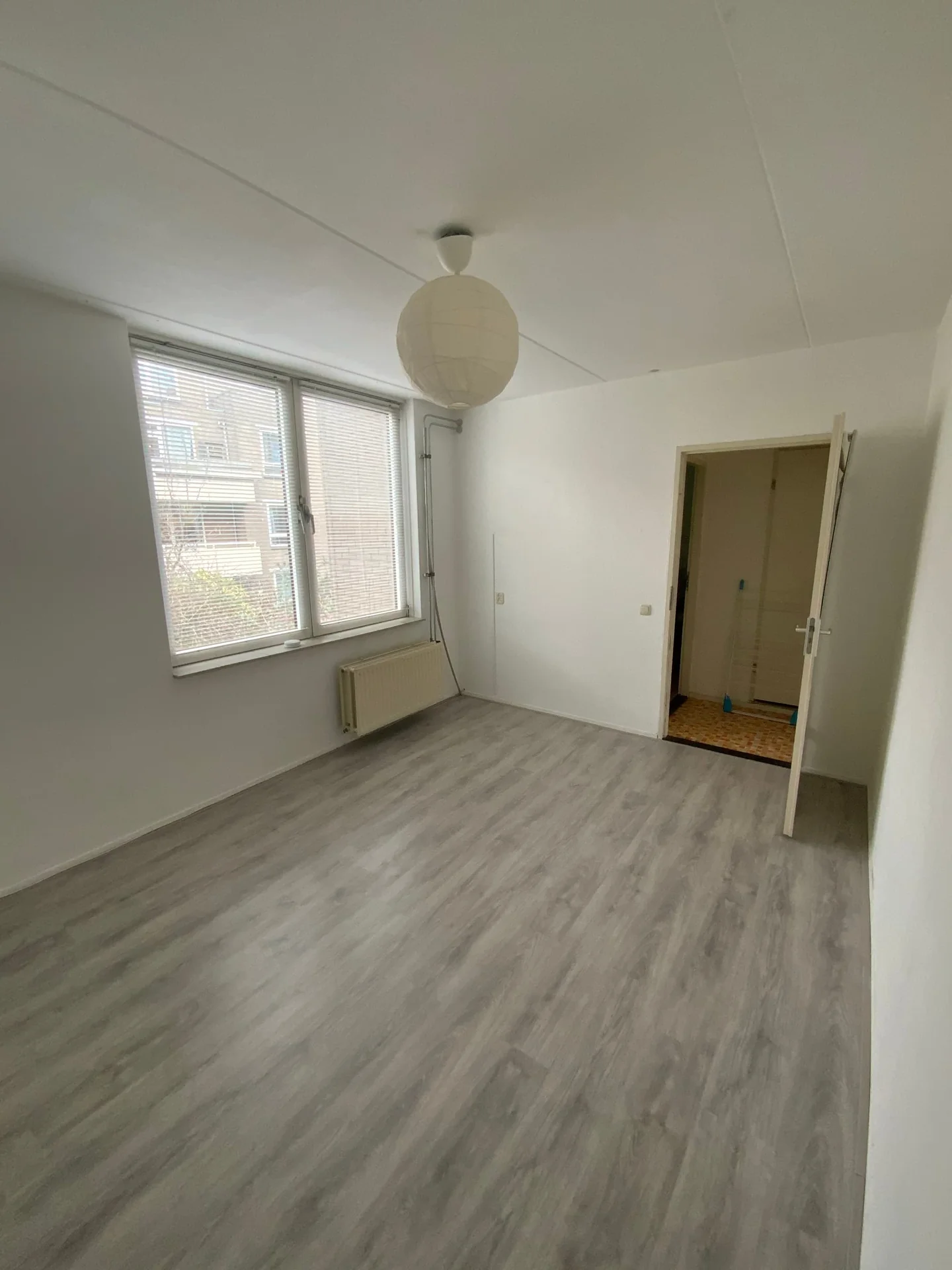 Foto van de Kamer gelegen aan de Meeuwenlaan in Amsterdam