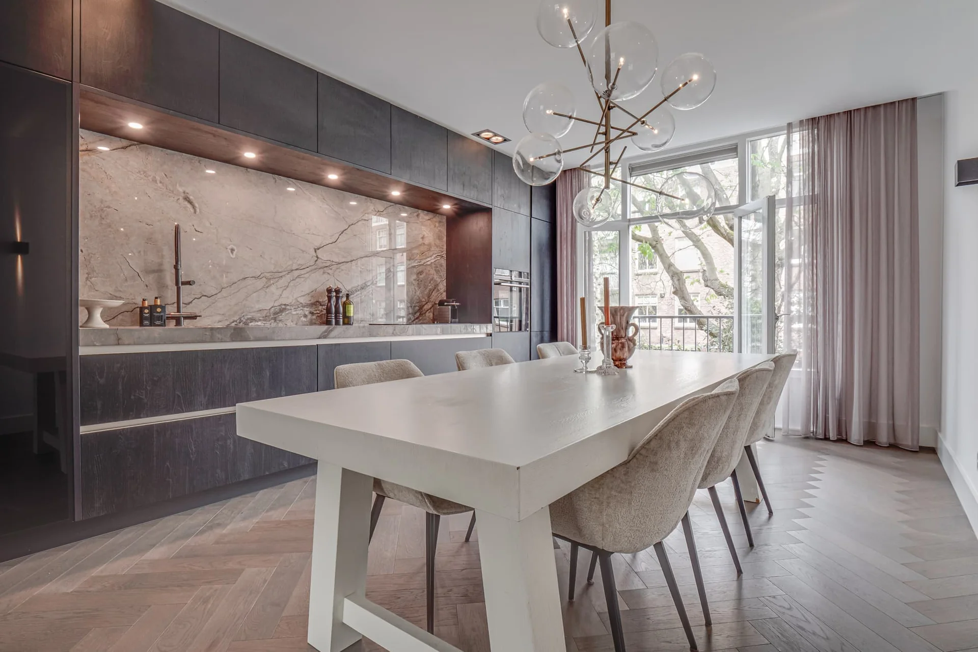 Foto van de Appartement gelegen aan de Rooseveltlaan in Amsterdam