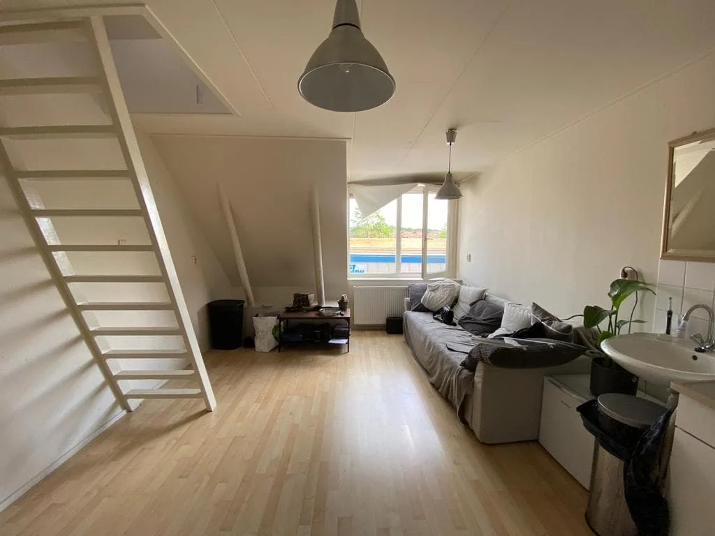 Foto van de Kamer gelegen aan de Verlengde Hereweg in Groningen