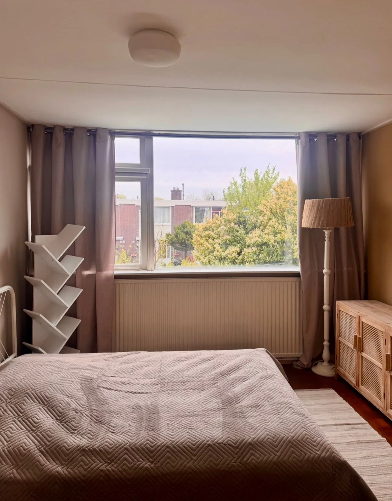 Foto van de Kamer gelegen aan de IJsselmondselaan in Rotterdam