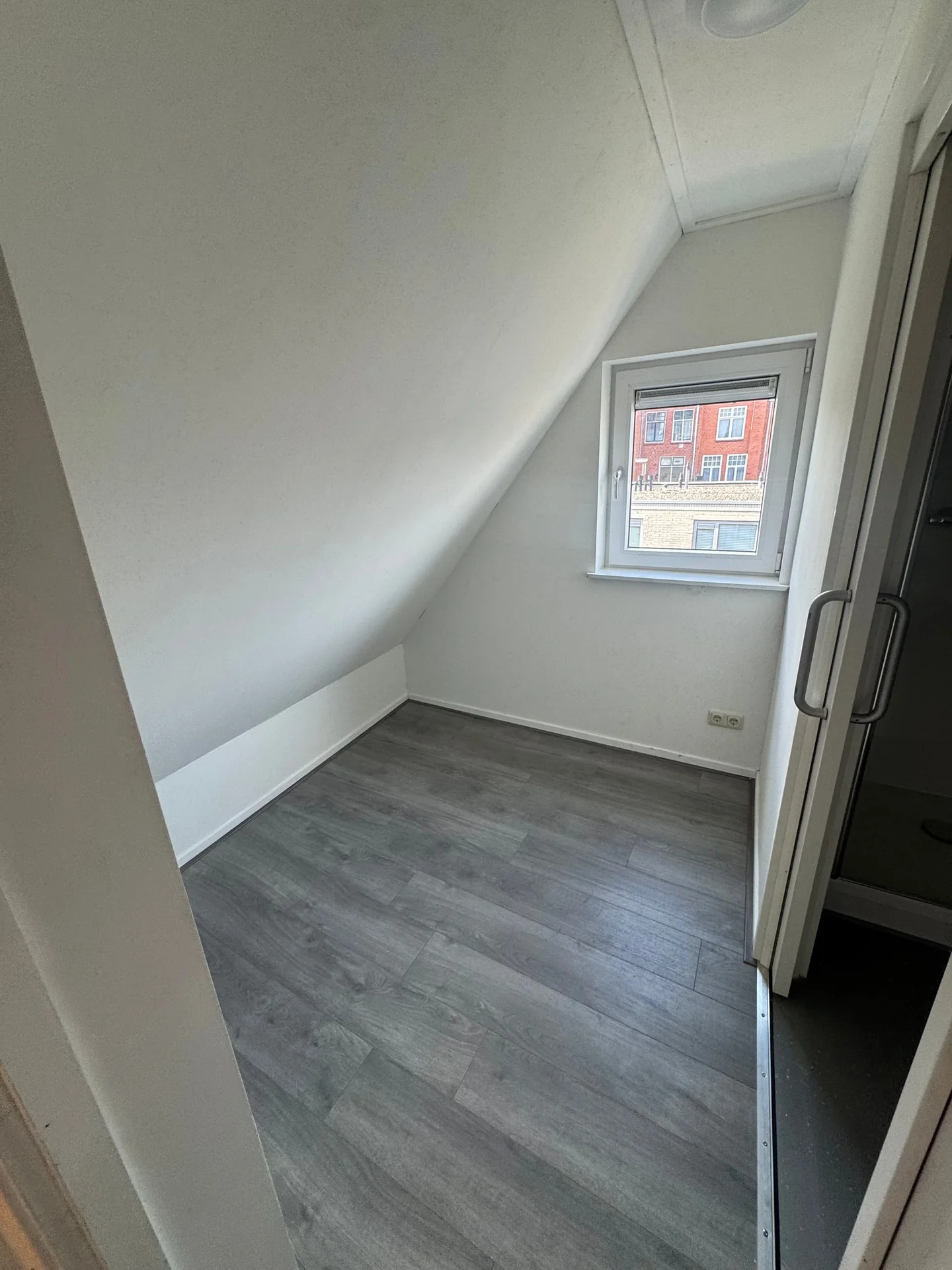 Foto van de Kamer gelegen aan de Damsterdiep in Groningen