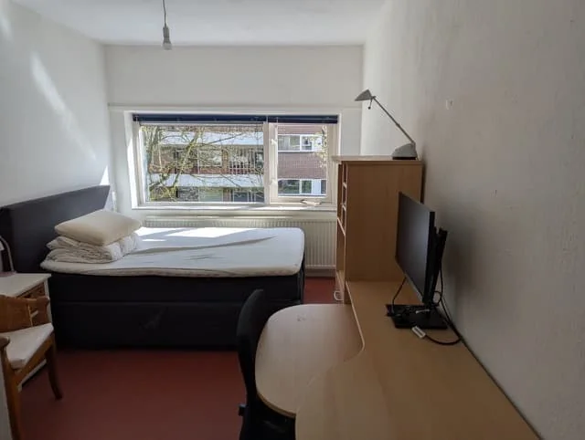 Foto van de Kamer gelegen aan de Van der Waalsstraat in Wageningen