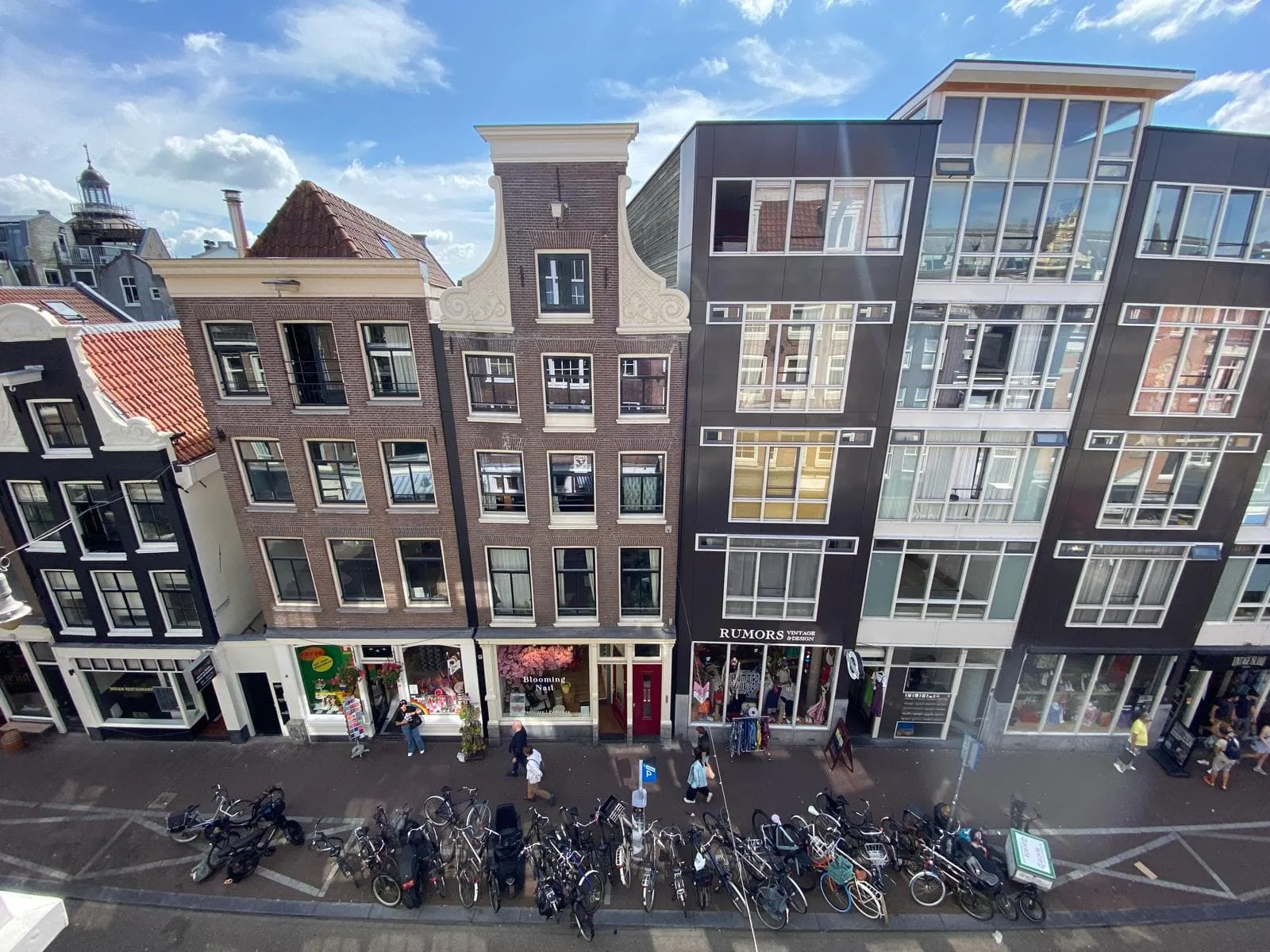 Foto van de Kamer gelegen aan de Haarlemmerstraat in Amsterdam