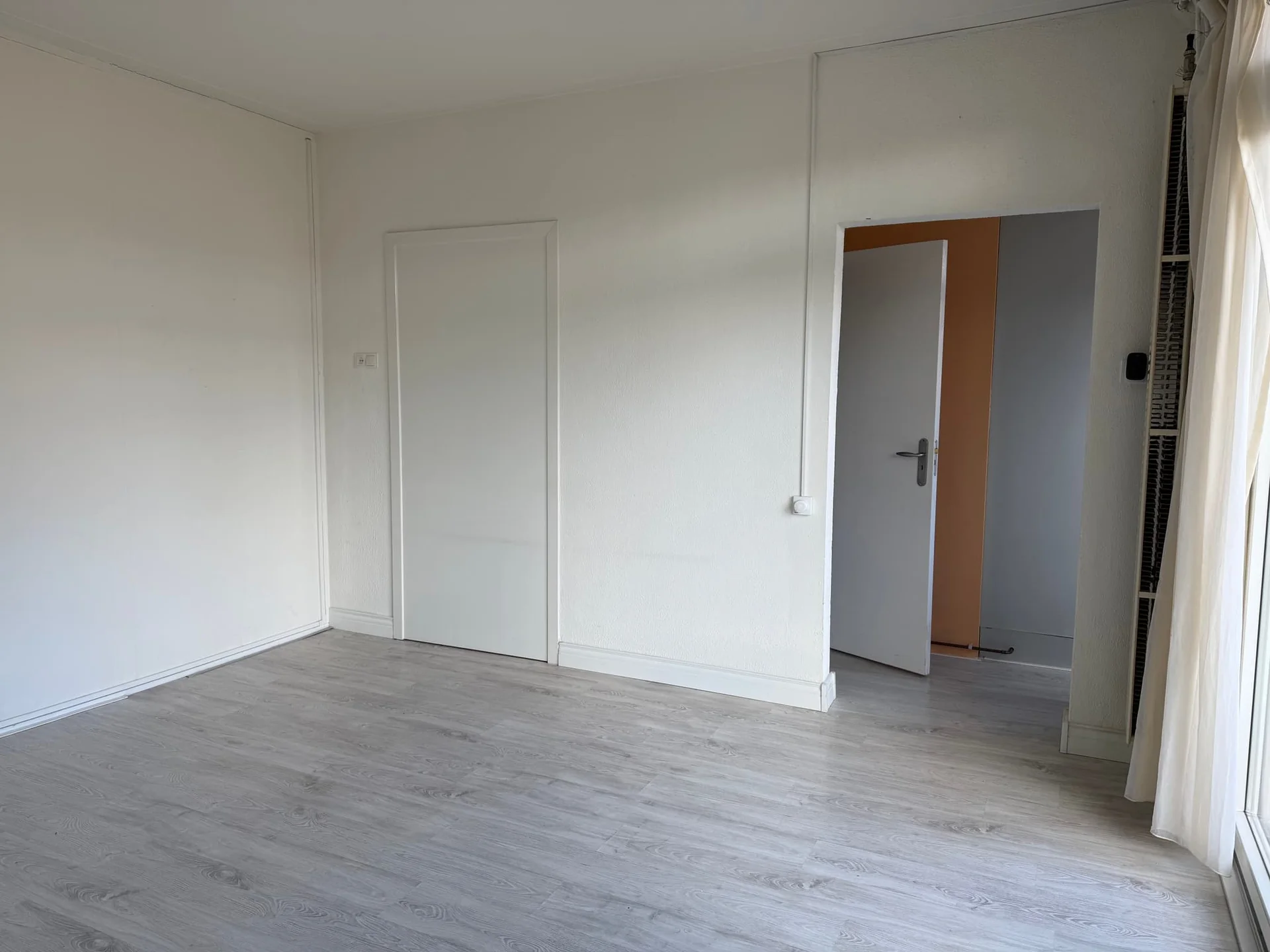 Foto van de Kamer gelegen aan de Van Swinderenstraat in Groningen