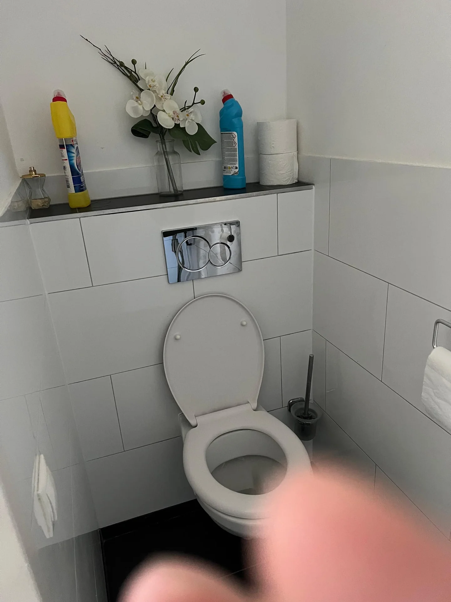 Foto van de Kamer gelegen aan de Van Poeljeweg in Rotterdam