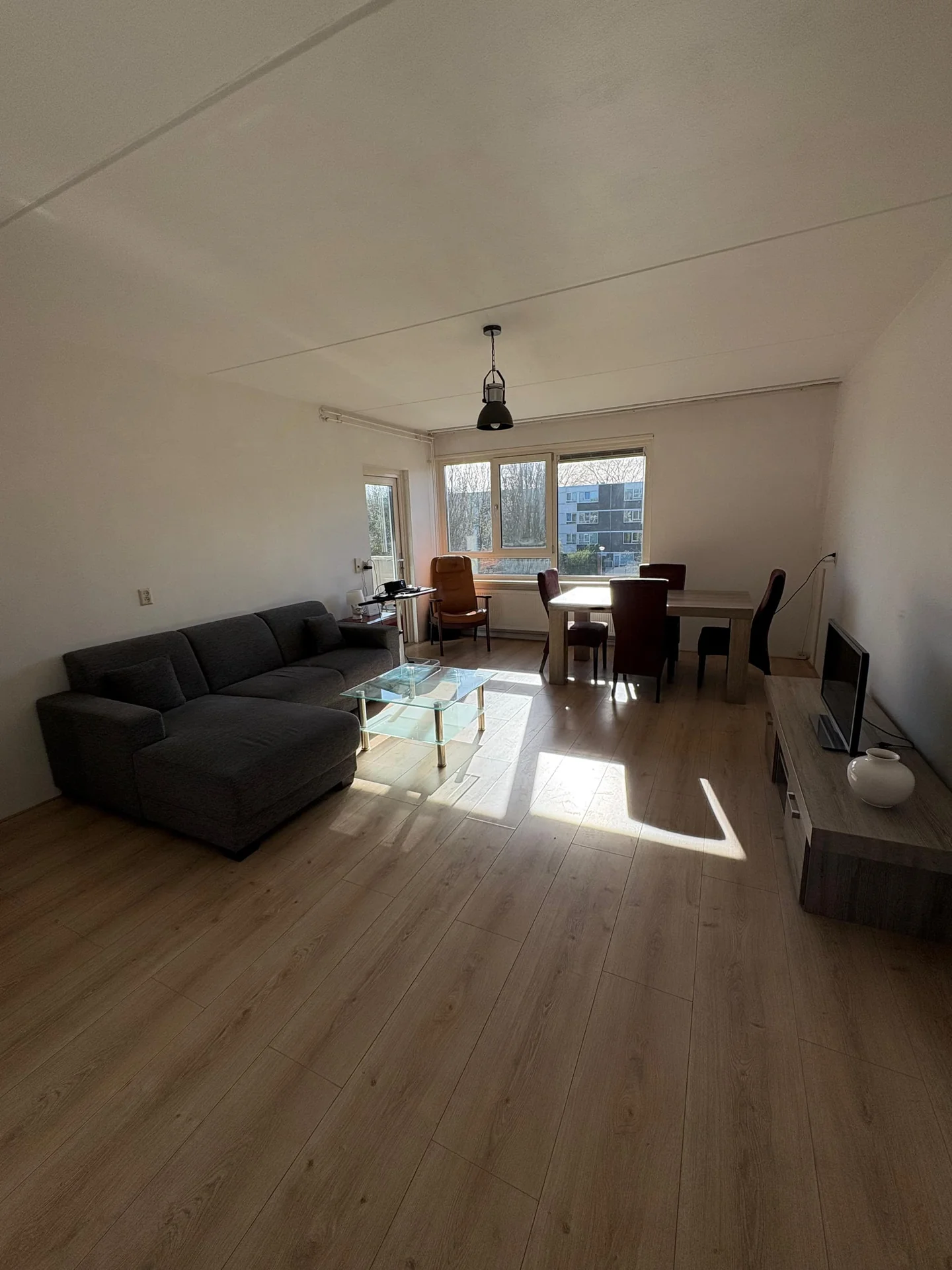 Foto van de Kamer gelegen aan de Rhenenhof in Amsterdam