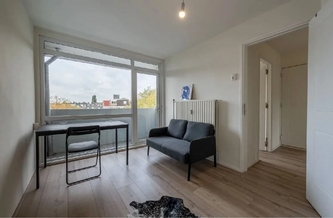 Foto van de Kamer gelegen aan de Karel Doormanstraat in Rotterdam