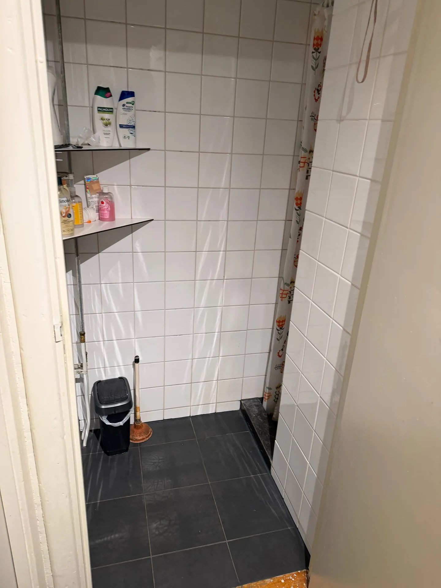 Foto van de Kamer gelegen aan de Molukkenstraat in Groningen