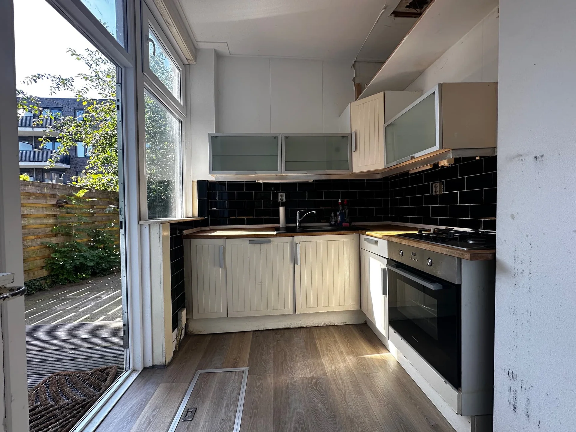 Foto van de Kamer gelegen aan de E. Thomassen a Thuessinklaan in Groningen