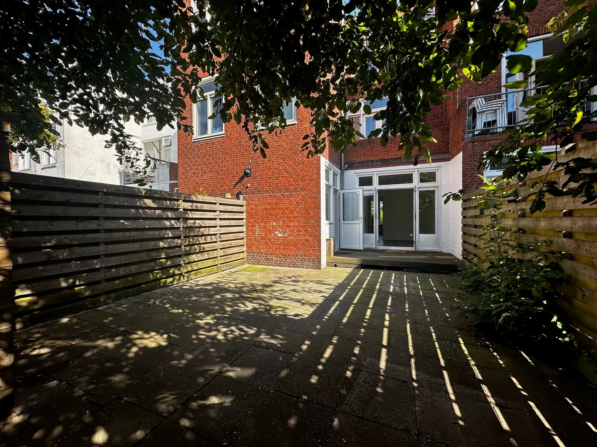 Foto van de Kamer gelegen aan de E. Thomassen a Thuessinklaan in Groningen