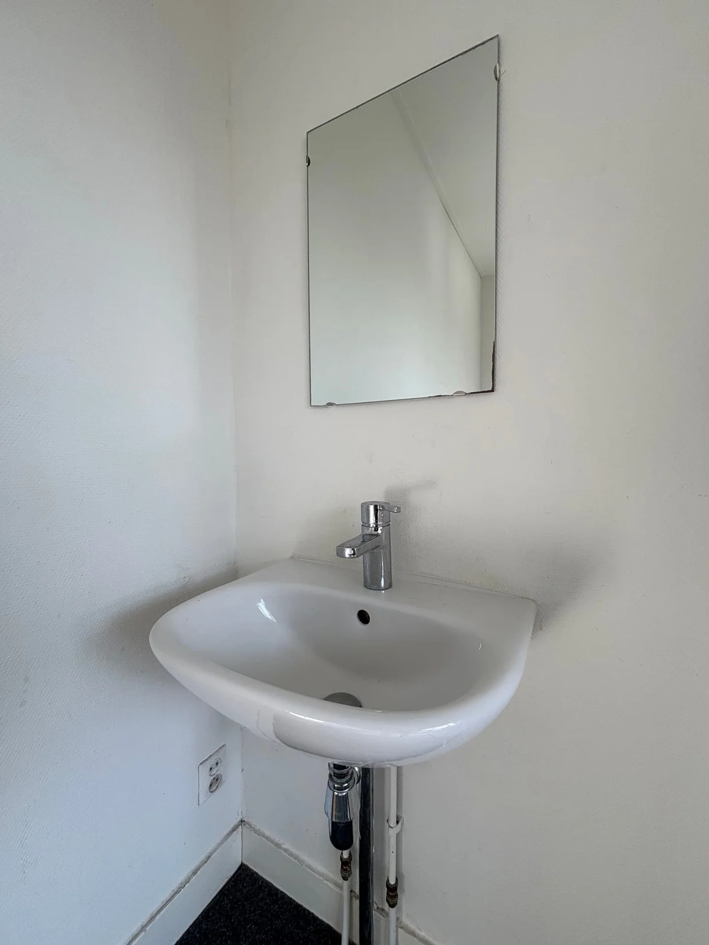 Foto van de Kamer gelegen aan de Verlengde Hereweg in Groningen